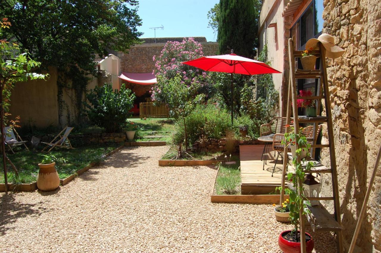 La Bucolique, Chambres Et Jardin D'Hotes Sabran Екстериор снимка