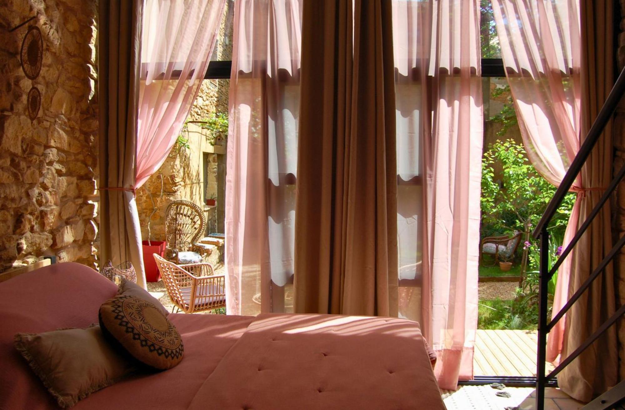 La Bucolique, Chambres Et Jardin D'Hotes Sabran Екстериор снимка